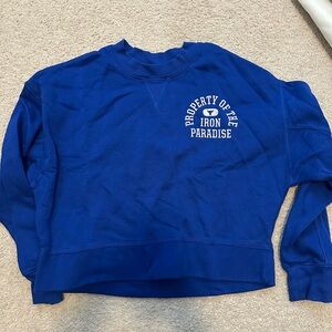 UA Blue cropped sweatshirt